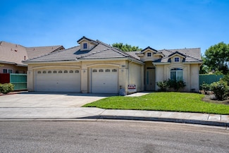10824 N Bunkerhill Dr, Fresno, CA 93730