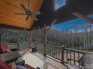 3709 Whiteside Cove Rd, Cashiers, NC 28717