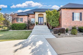 310 N Gateway St, Wichita, KS 67230
