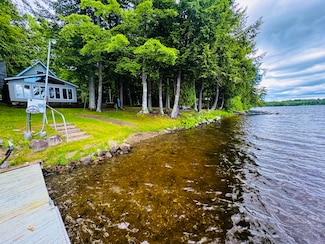 88 Whites Pond Rd, Palmyra, ME 04965