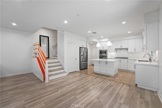 160 Terrapin, Irvine, CA 92618