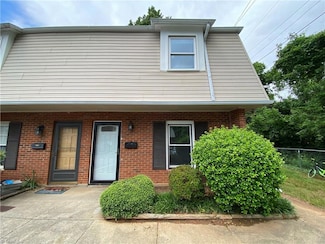 331 Vineyard Park Ct, Winston Salem, NC 27104