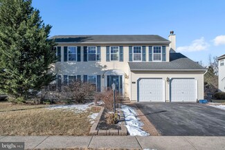 10 Fairway Ct, Quakertown, PA 18951