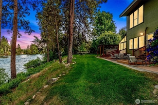 9377 Lone Pine Orchards Rd, Leavenworth, WA 98826