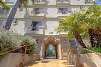 855 Wilcox Ave Unit 401, Los Angeles, CA 90038