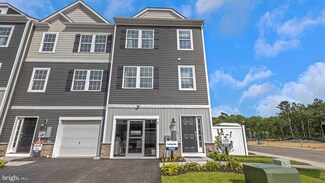 29 Baybreeze Dr, Waretown, NJ 08758
