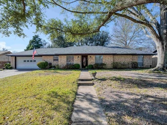 5919 Whispering Ln, Tyler, TX 75707