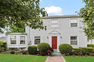 123 Betsey Williams Dr, Cranston, RI 02905