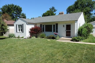 313 Blaine St, Peotone, IL 60468
