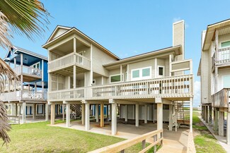 2330 Blue Water Hwy, Surfside Beach, TX 77541