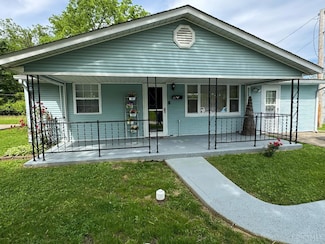209 N Orchard Cir, Blanchester, OH 45107