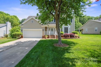 374 Queens Dr SW, Concord, NC 28025