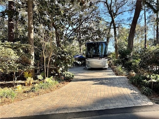 31 Arrow Rd, Hilton Head Island, SC 29928