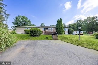 9 Fairway Ct, Quakertown, PA 18951