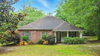 129 E Sunnybrook Rd, Carriere, MS 39426