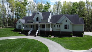 105 Old Carriage Ln, Daniels, WV 25832