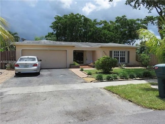 9320 NW 13th St, Pembroke Pines, FL 33024
