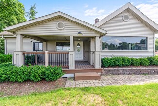 56757 Grand River Ave, New Hudson, MI 48165