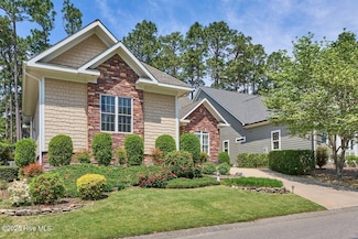 36 Greencastle Dr, Pinehurst, NC 28374