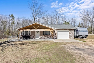 7136 Arkansas 333, London, AR 72847