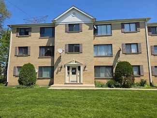 9310 Hamilton Ct Unit E, Des Plaines, IL 60016
