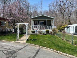 16 Texas Ave, Monmouth Junction, NJ 08852