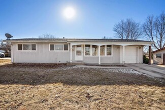 1138 Lindner Dr, Waterloo, IA 50702