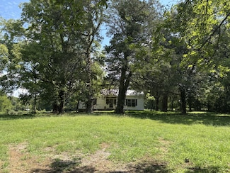 2445 N Commerce Rd, Lebanon, TN 37090