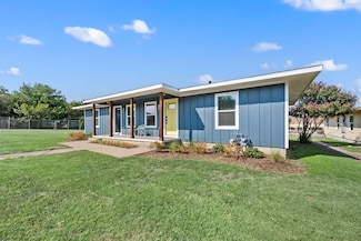 4092 Merida Ave, Fort Worth, TX 76110