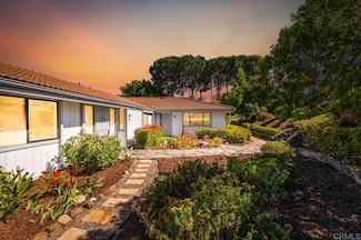 9613 Meadow Mesa Dr, Escondido, CA 92026