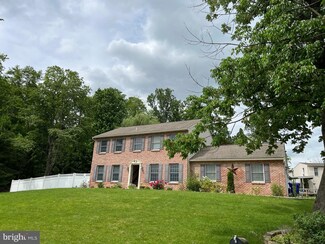 2439 Downing St, Reading, PA 19605