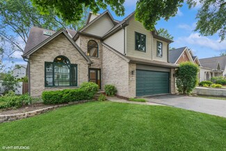 1021 Oxford St, Downers Grove, IL 60516