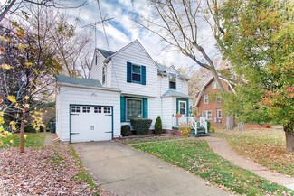 1711 Oberlin Ct NW, Canton, OH 44703