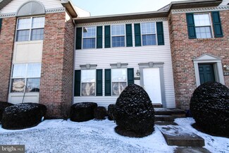 1228 Cobblestone Ln, Lancaster, PA 17601