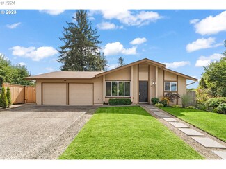 110 Lynnbrook Dr, Eugene, OR 97404