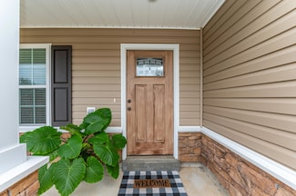203 Wainwright Dr, Crestview, FL 32539
