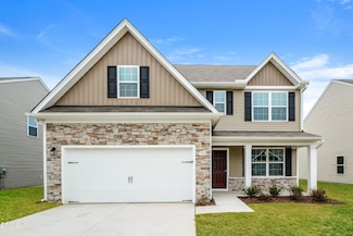 505 Turning Lake Dr, Zebulon, NC 27597