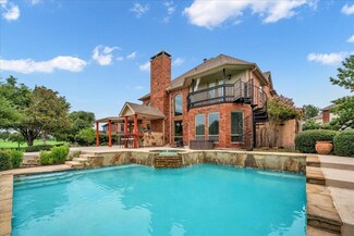 2071 Fair Oaks Cir, Corinth, TX 76210