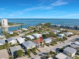 300 3rd St, Key Colony Beach, FL 33051