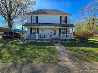 207 S Maple St, Versailles, MO 65084