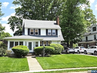 209 Harding Rd, Glen Rock, NJ 07452
