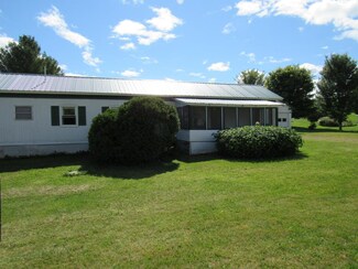 260 Water St, Albany, VT 05820