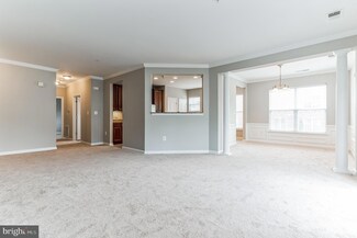 9724 Holmes Place Unit 307, Manassas Park, VA 20111