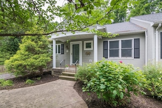 48 Northern Ave, Northampton, MA 01060