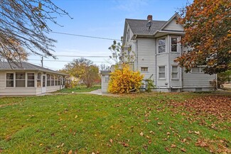 2314 Gilboa Ave, Zion, IL 60099