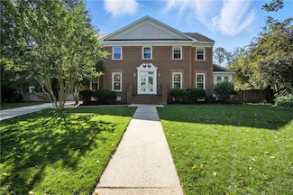 820 Spruce Forest Ct, Chesapeake, VA 23322