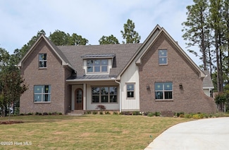 320 Sloan Ln, Pinehurst, NC 28374