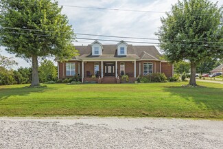 8 Fox Run Ln, Carthage, TN 37030
