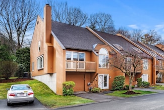 6 Woodland Park Dr, Haverhill, MA 01830