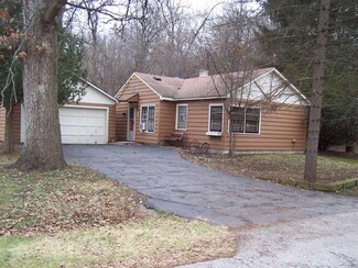 127 Woody Way, Oakwood Hills, IL 60013
